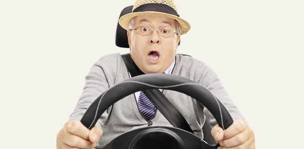 Bild zu Sehprobleme - Senioren im Straßenverkehr