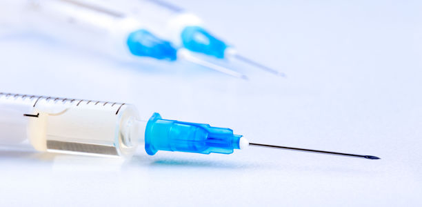 Bild zu Grippe-Impfung - Warum brauchen wir Vierfachimpfstoffe?