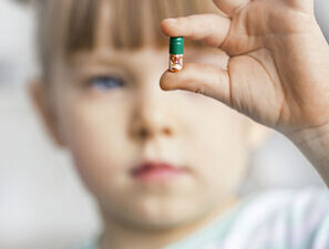 Bild zu Atemwegsinfektionen - Antibiotikatherapie bei Kindern und Jugendlichen