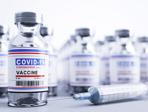 Bild zu Pandemie - Hausarztpraxen als Impfbeschleuniger