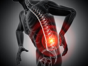 Bild zu Rückenschmerzen einordnen - Wer gründlich sucht, wird oft fündig